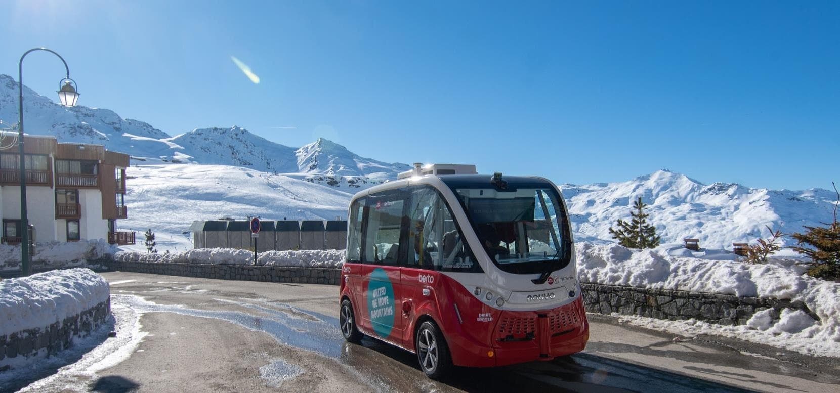 Mobilité durable : Le nouveau réseau de navettes électriques révolutionne les Alpes en 2026