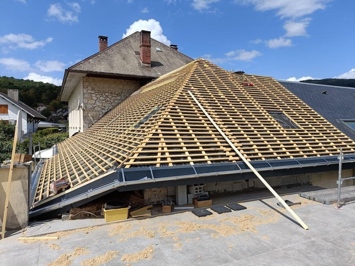 Les meilleures entreprises de charpente et couverture à Annecy et Chambéry